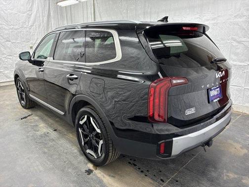 Ebony Black 2023 Kia Telluride S