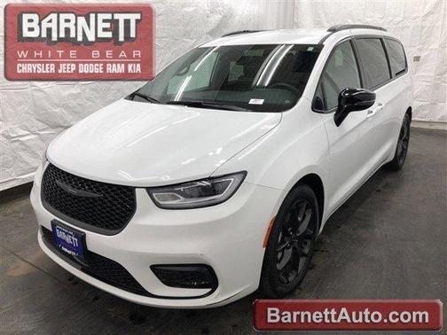 2024 Chrysler Pacifica Touring-L