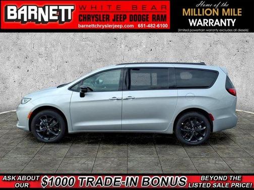 Silver Mist Clearcoat 2026 Chrysler Pacifica Select