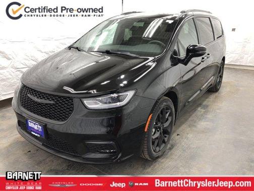 Diamond Black 2024 Chrysler Pacifica Touring-L