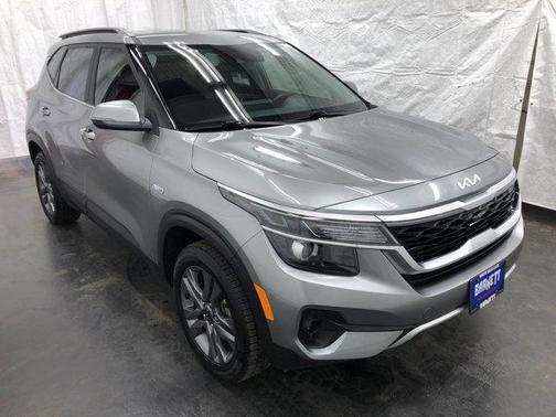 2023 Kia Seltos S