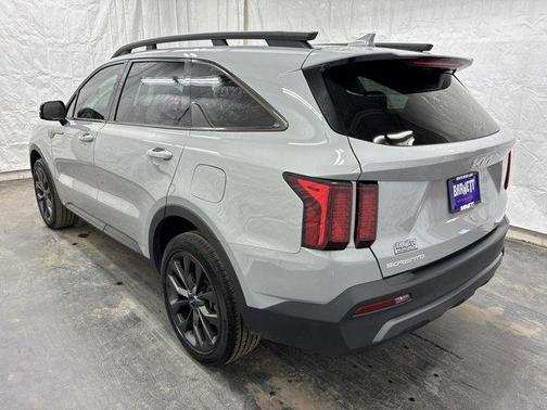 Wolf Gray 2023 Kia Sorento X-Line EX