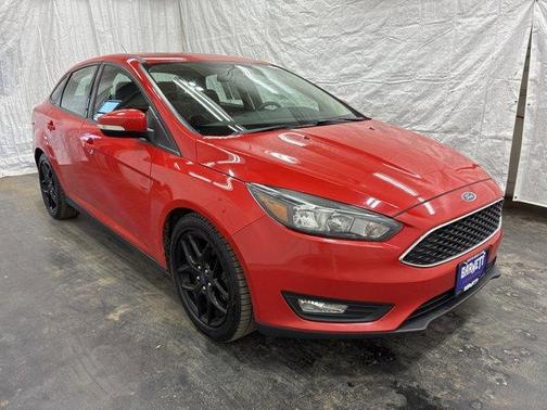 Race Red 2016 Ford Focus SE