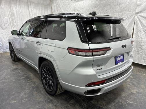 Silver Zynith 2025 Jeep Grand Cherokee L Summit