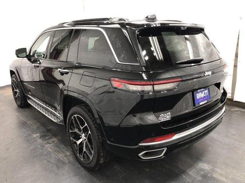 2024 Jeep Grand Cherokee Summit