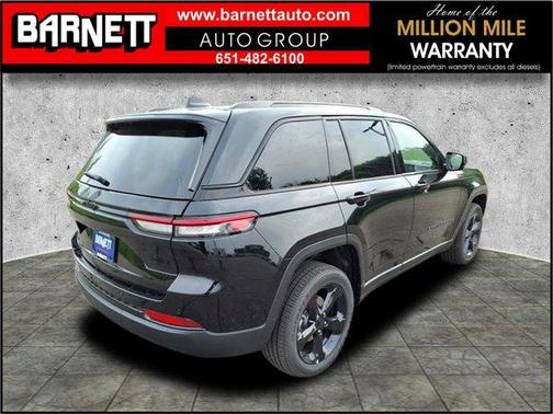 2025 Jeep Grand Cherokee Laredo
