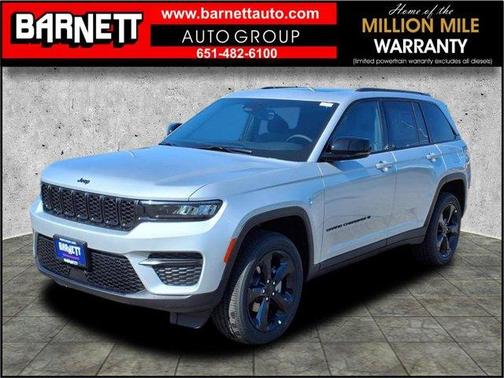 2025 Jeep Grand Cherokee Laredo