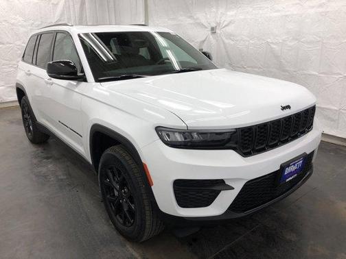 2024 Jeep Grand Cherokee Laredo