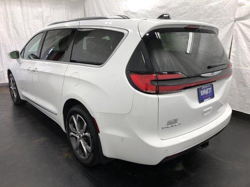 2024 Chrysler Pacifica Pinnacle