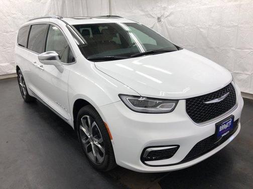 2024 Chrysler Pacifica Pinnacle