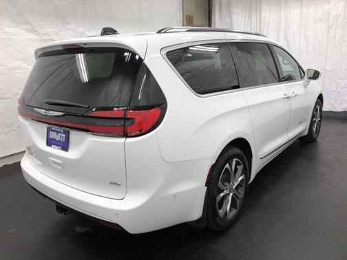 2024 Chrysler Pacifica Pinnacle