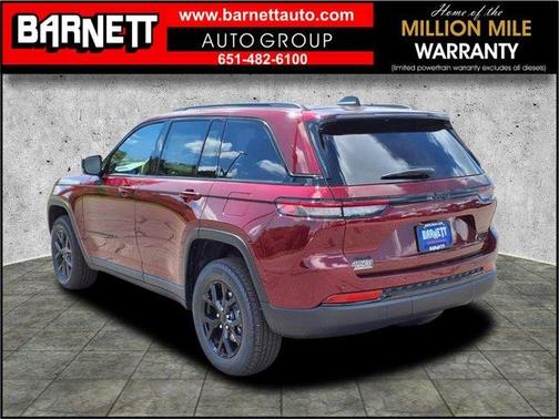 2025 Jeep Grand Cherokee Laredo