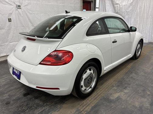 Pure White 2015 Volkswagen Beetle Auto 1.8T