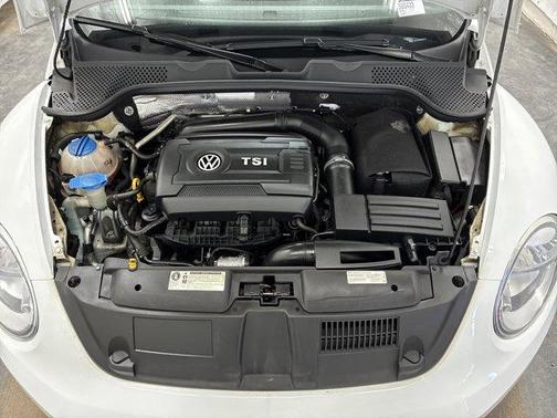 Pure White 2015 Volkswagen Beetle Auto 1.8T