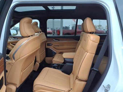 2025 Jeep Grand Cherokee L Summit