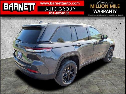 2025 Jeep Grand Cherokee Laredo