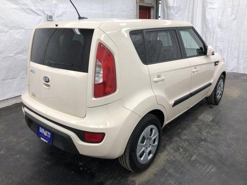 2013 Kia Soul Base