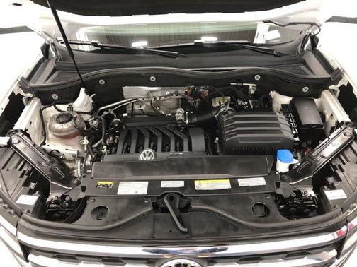 2022 Volkswagen Atlas 3.6L SE w/Technology