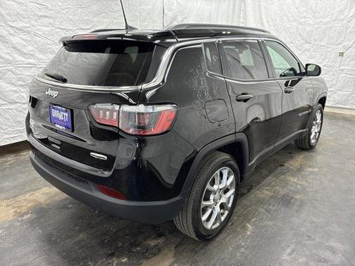 Diamond Black 2024 Jeep Compass Latitude Lux