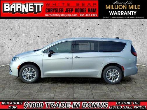 Silver Mist Clearcoat 2026 Chrysler Pacifica Select