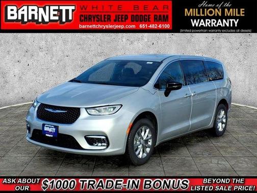 Silver Mist Clearcoat 2026 Chrysler Pacifica Select