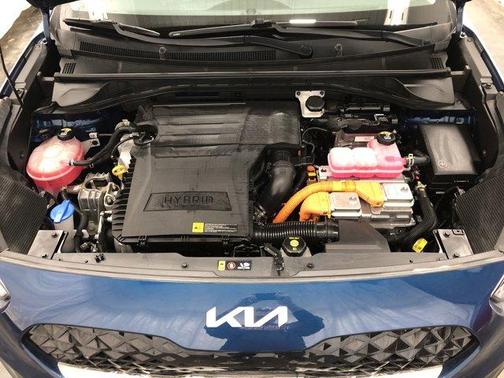 2022 Kia Niro LX