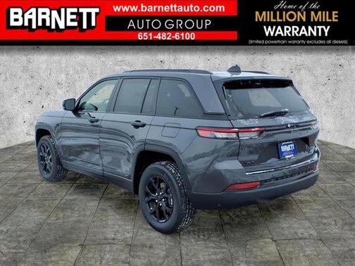 2025 Jeep Grand Cherokee Laredo
