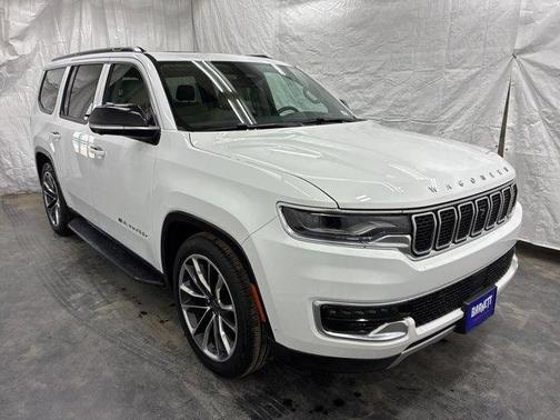 Bright White Clearcoat 2024 Jeep Wagoneer Series II