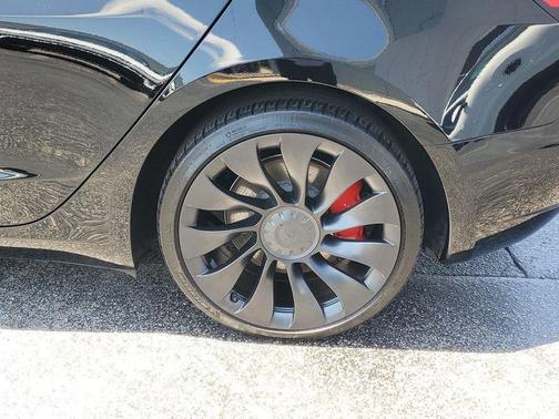 2023 Tesla Model 3 Performance