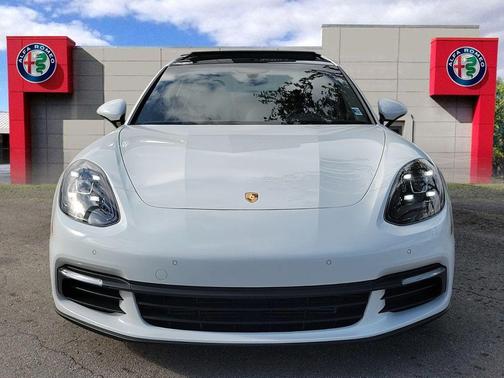 2019 Porsche Panamera