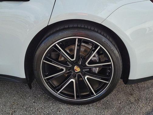 2019 Porsche Panamera