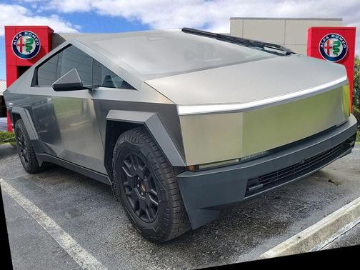 2024 Tesla Cybertruck Base