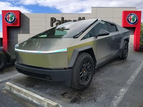 2024 Tesla Cybertruck Base
