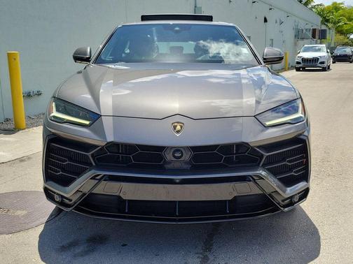2021 Lamborghini Urus