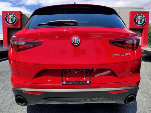 2022 Alfa Romeo Stelvio Sprint