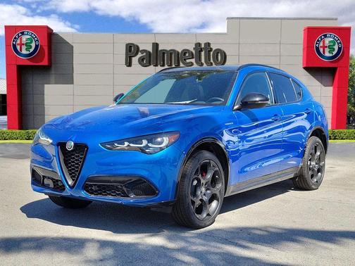 2025 Alfa Romeo Stelvio Base