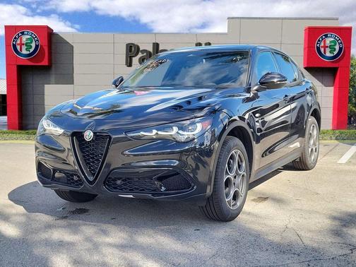 2025 Alfa Romeo Stelvio Base