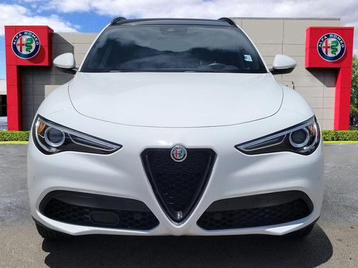 2022 Alfa Romeo Stelvio Sprint