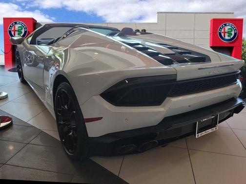 2018 Lamborghini Huracan LP580-2S