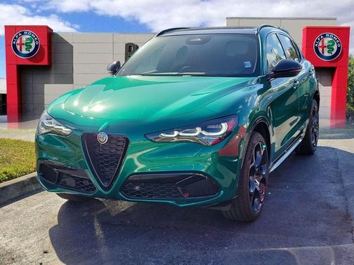 2025 Alfa Romeo Stelvio Base