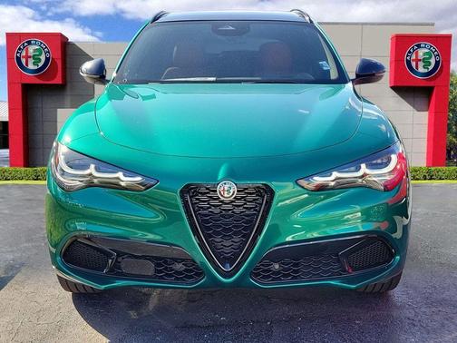 2025 Alfa Romeo Stelvio Base