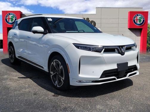 2024 VinFast VF 9 Plus