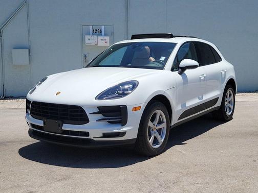 2021 Porsche Macan Base