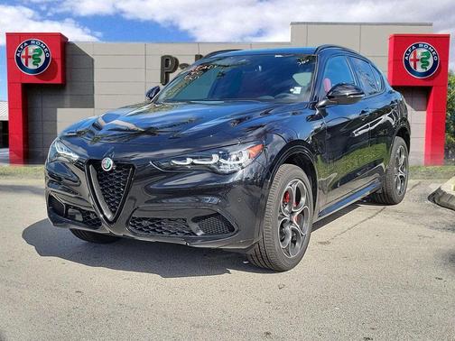 2025 Alfa Romeo Stelvio Base