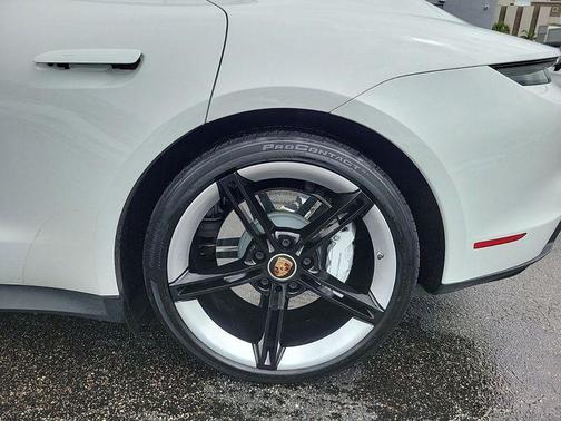 2021 Porsche Taycan Base