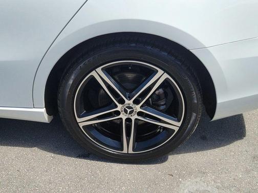 2022 Mercedes-Benz A-Class A 220 4MATIC