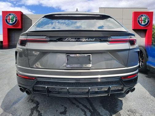 2021 Lamborghini Urus