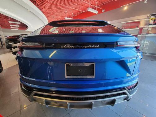 2021 Lamborghini Urus