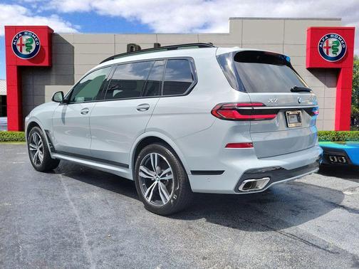 2024 BMW X7 xDrive40i