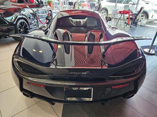 2016 McLaren 570S Base